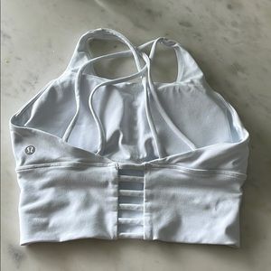 Lululemon white sports bra size 8 LIKE NEW